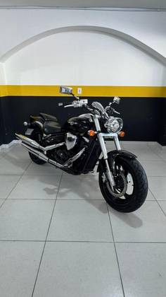 SUZUKI BOULEVARD M800 